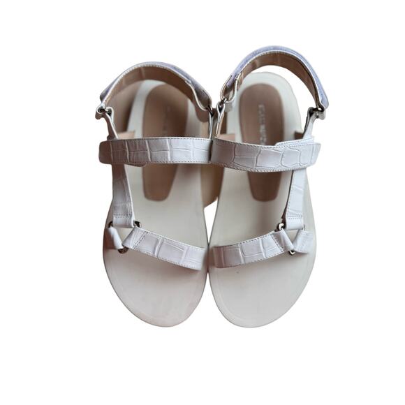 Stuart Weitzman ivory Vail Croc Embossed Sport Sandal size 7 - Picture 2 of 8